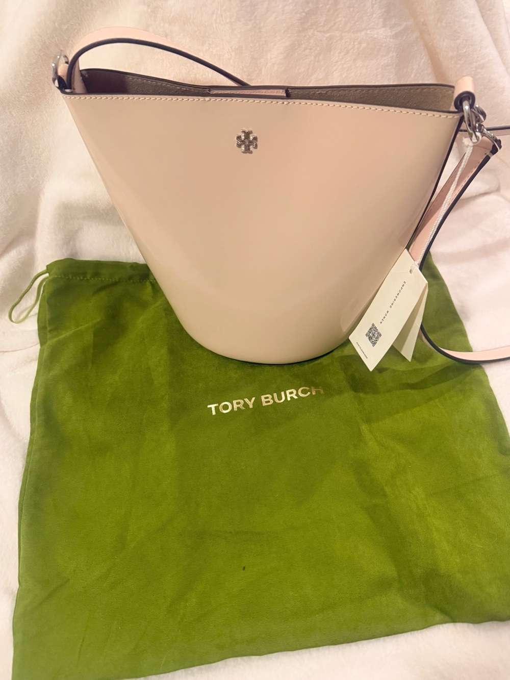NWT Tory Burch Blake Patent Bucket Bag Soft Pink Crossbody Handbag W/ Dust Cover